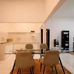 Love Komodo Apartment 2