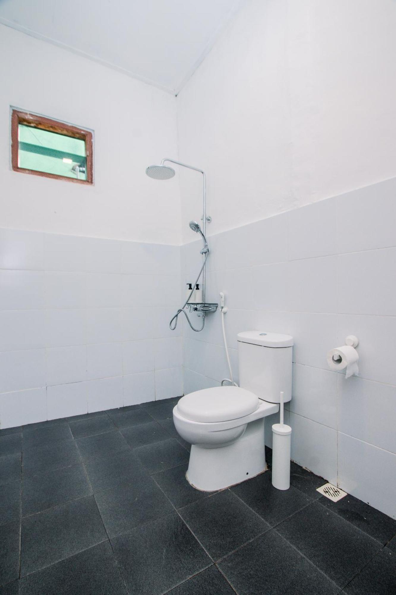 Komodo 2 Guest house *